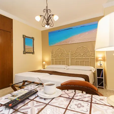 Colon Hotel