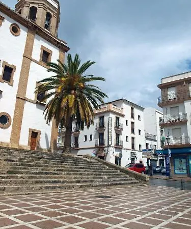 Colon Hotel *