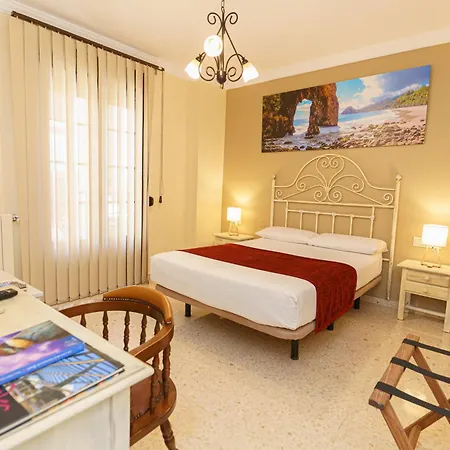 Colón Hotel