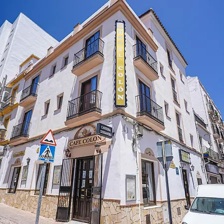 Colon Hotel *