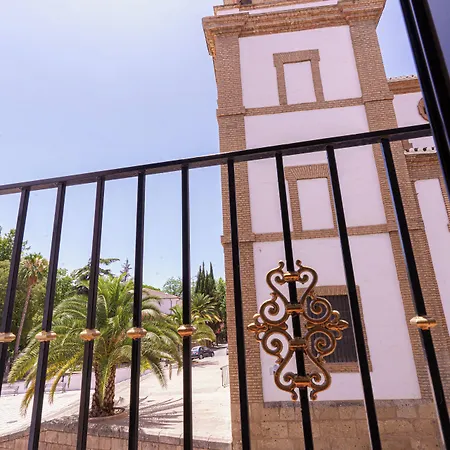 Colon Hotel *