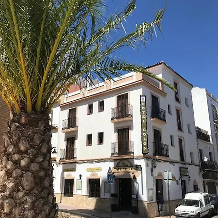 Colon Hotel *